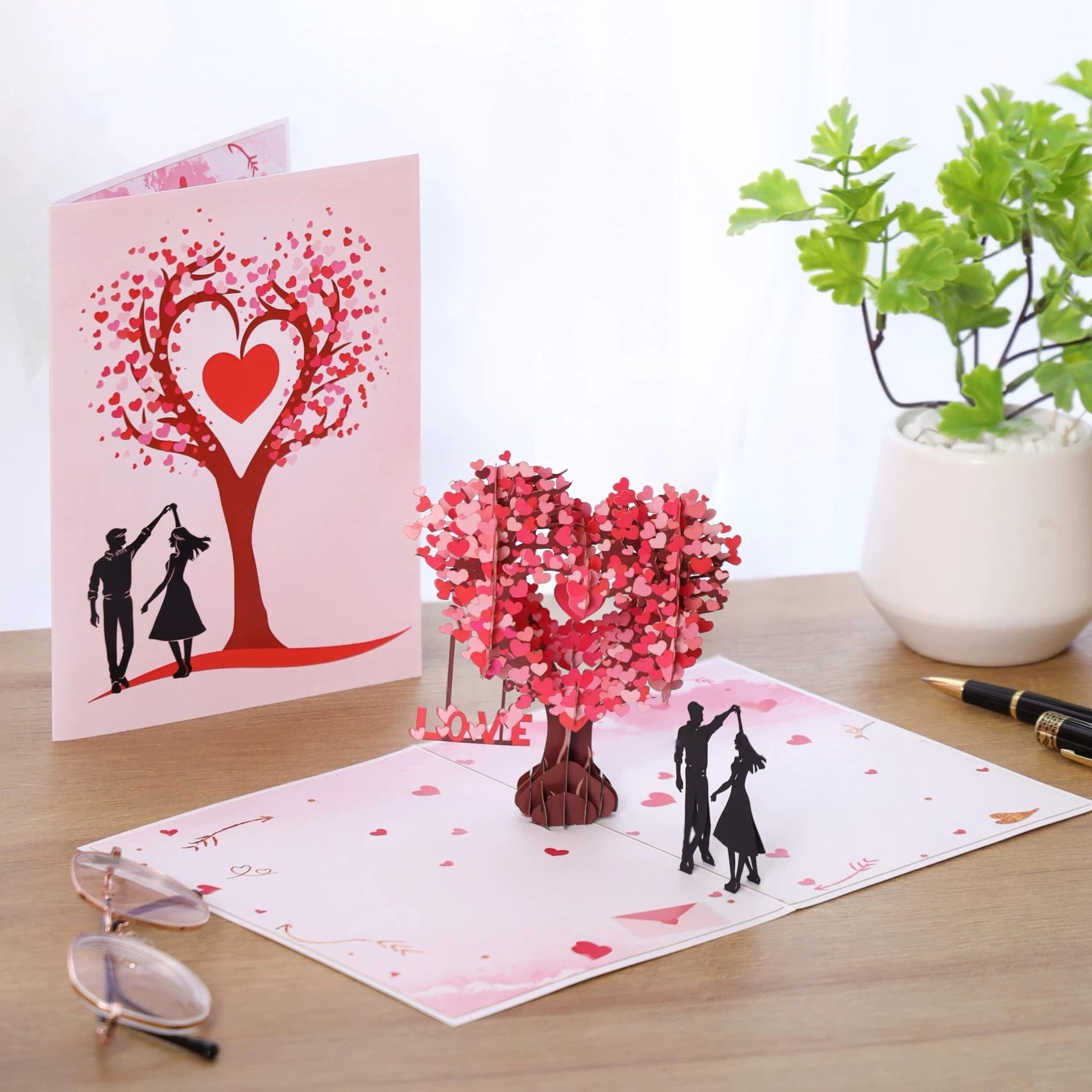 3D Heart-shaped Tree Valentine's Day Card